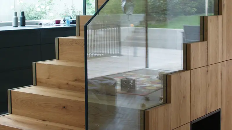 Geländer & Brüstungen